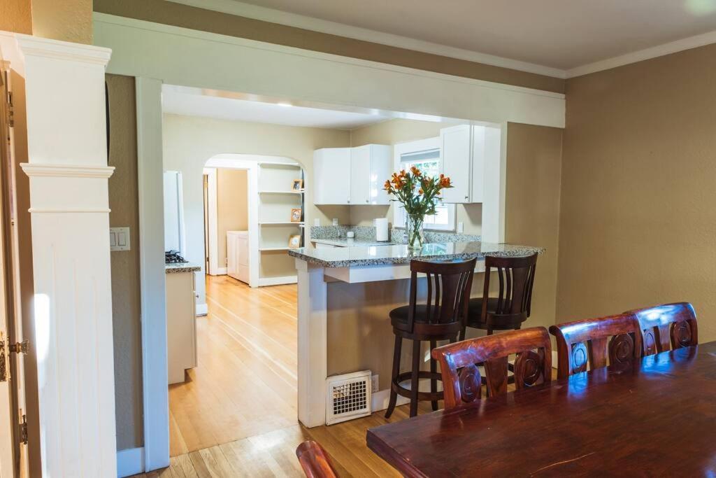 Lovely House Near Downtown, Home Away From Home! Chico Exterior photo